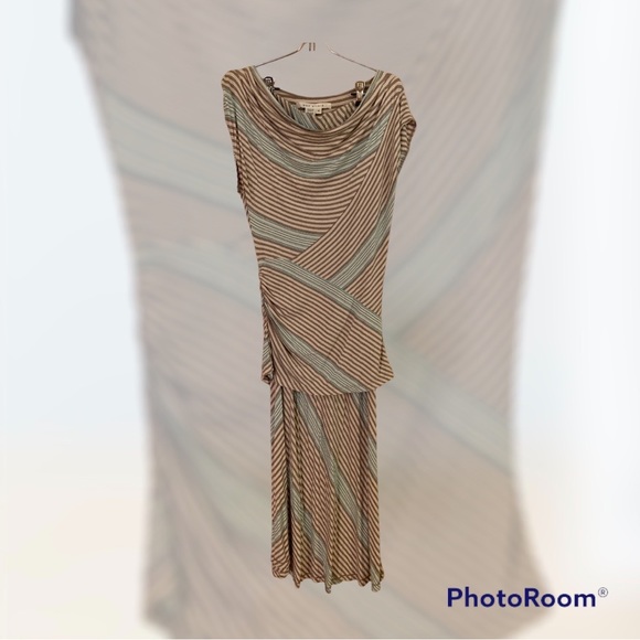 Max Studio Dresses & Skirts - 🏳️‍🌈 2/$15 Max Studio 2 piece.